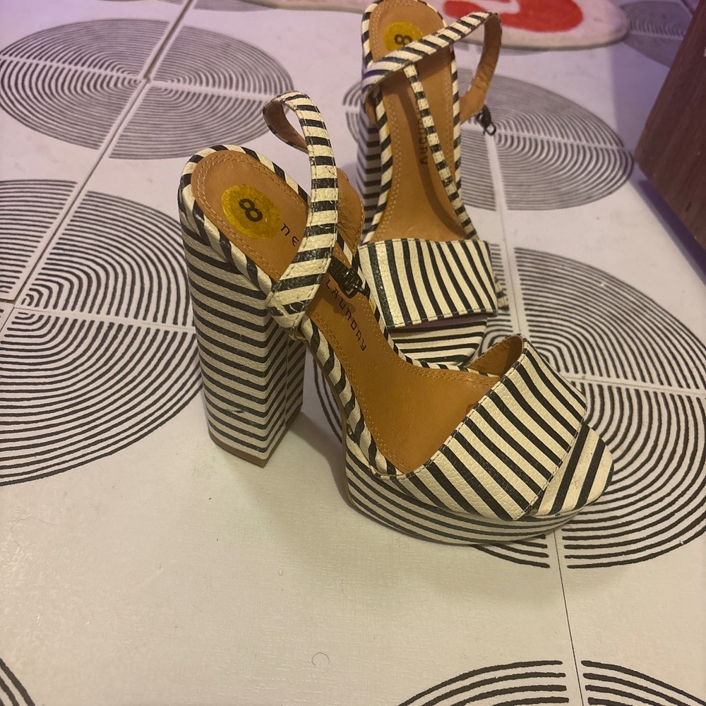 Chinese laundry, striped heel